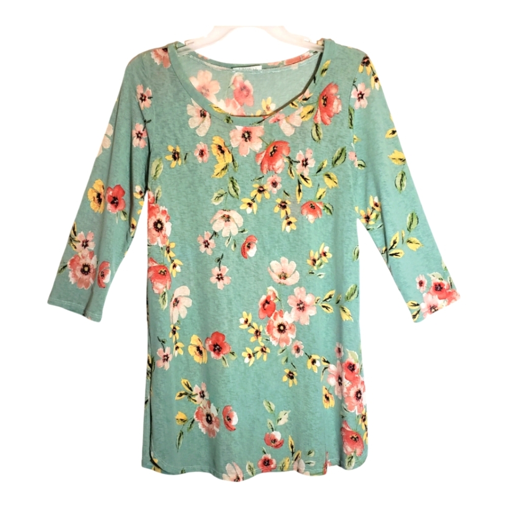 Frumos women's med floral print long sleeves polyester pullover top. 6078